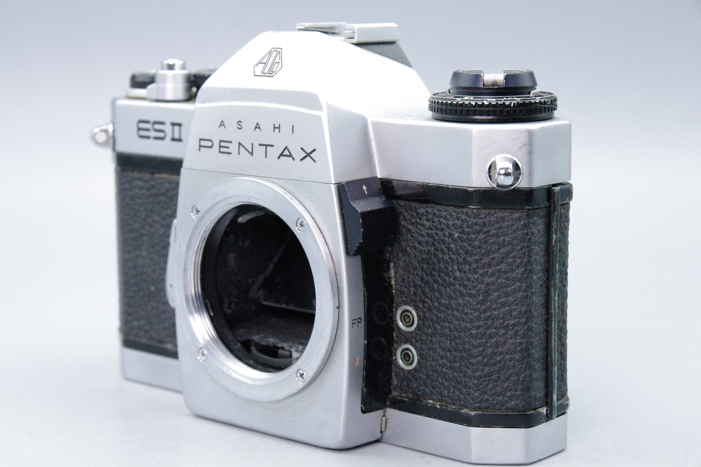 Pentax ESII 35mm SLR Film Camera – Shutter OK – Mirror Fault – Spares or Repair