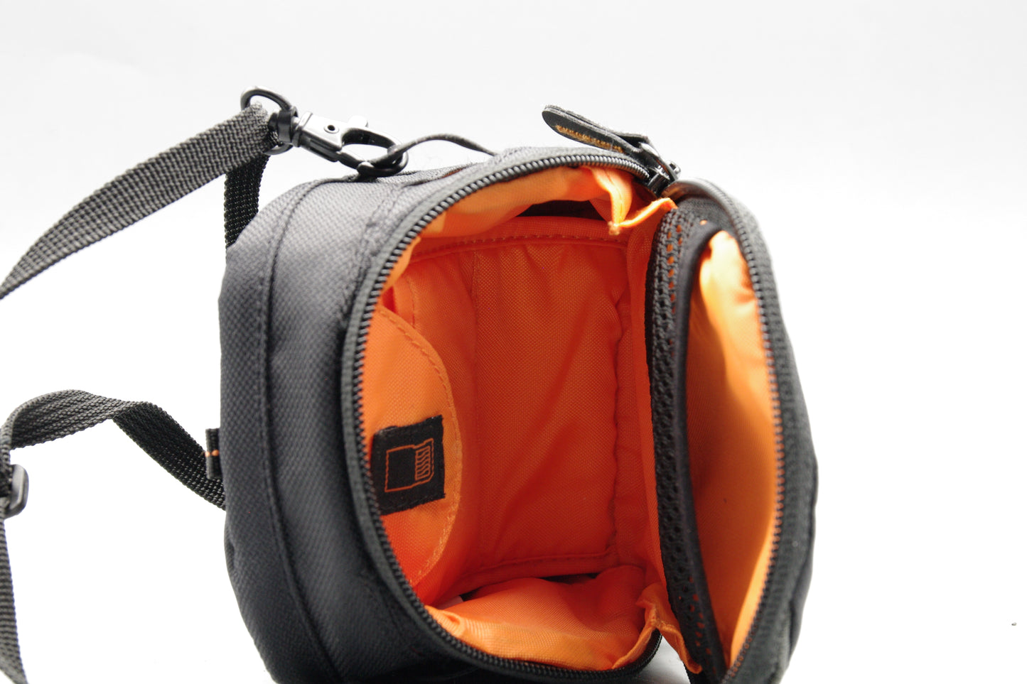 Lowepro Apex 60 AW Compact Camera Bag – All Weather – Very Good Condition