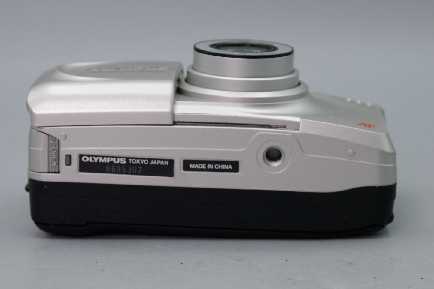 Olympus SuperZoom 100G 35mm Film Camera – Tested &amp; Working – Excellent