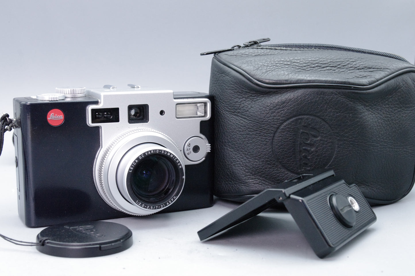 Leica Digilux 1 4MP Digital Camera – Leather Case &amp; Screen Cover – Excellent