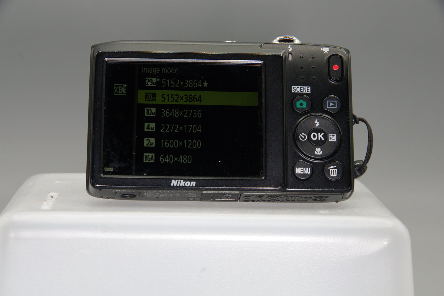 Nikon Coolpix S2900 20MP Compact Digital Camera Purple 5x Zoom Excellent