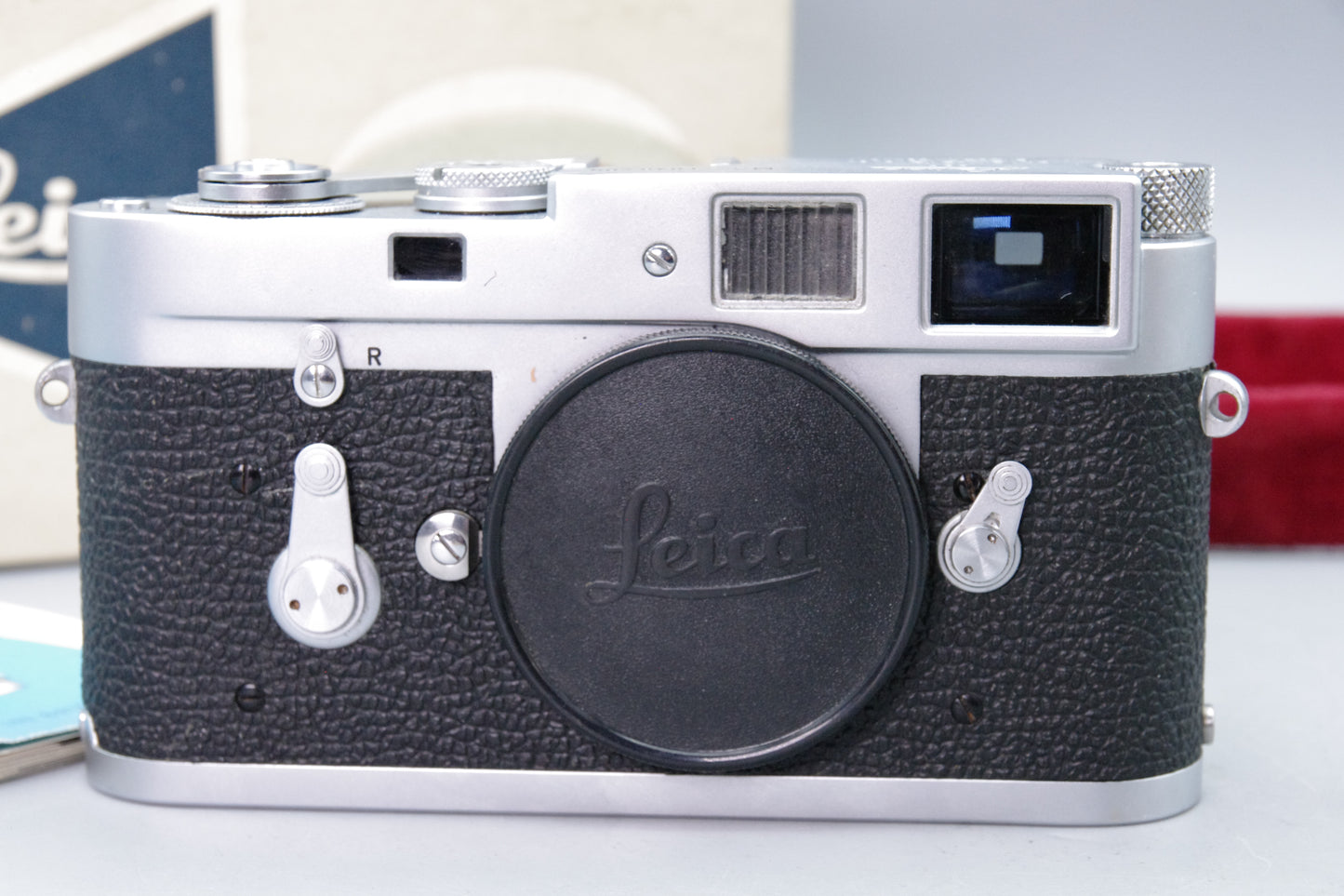 Leica M2 Rangefinder Body – 1962 – Matching Serial Box & Instructions – VGC