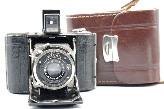 Nagel Vollenda 127 Folding Camera Tessar 5cm f2.8 Lens & Case  Vintage German