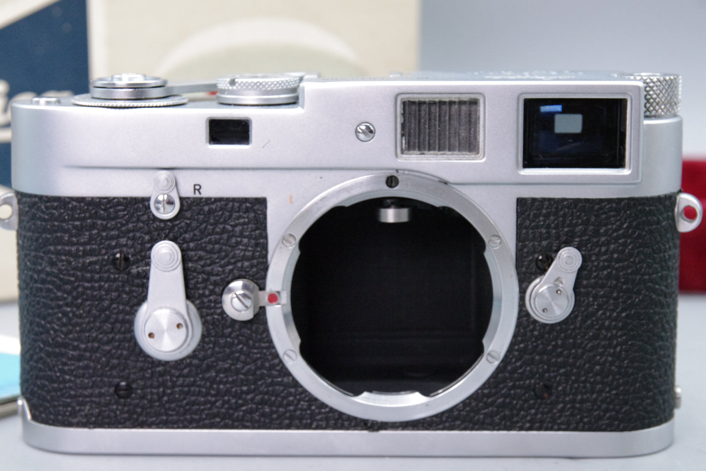 Leica M2 Rangefinder Body – 1962 – Matching Serial Box & Instructions – VGC