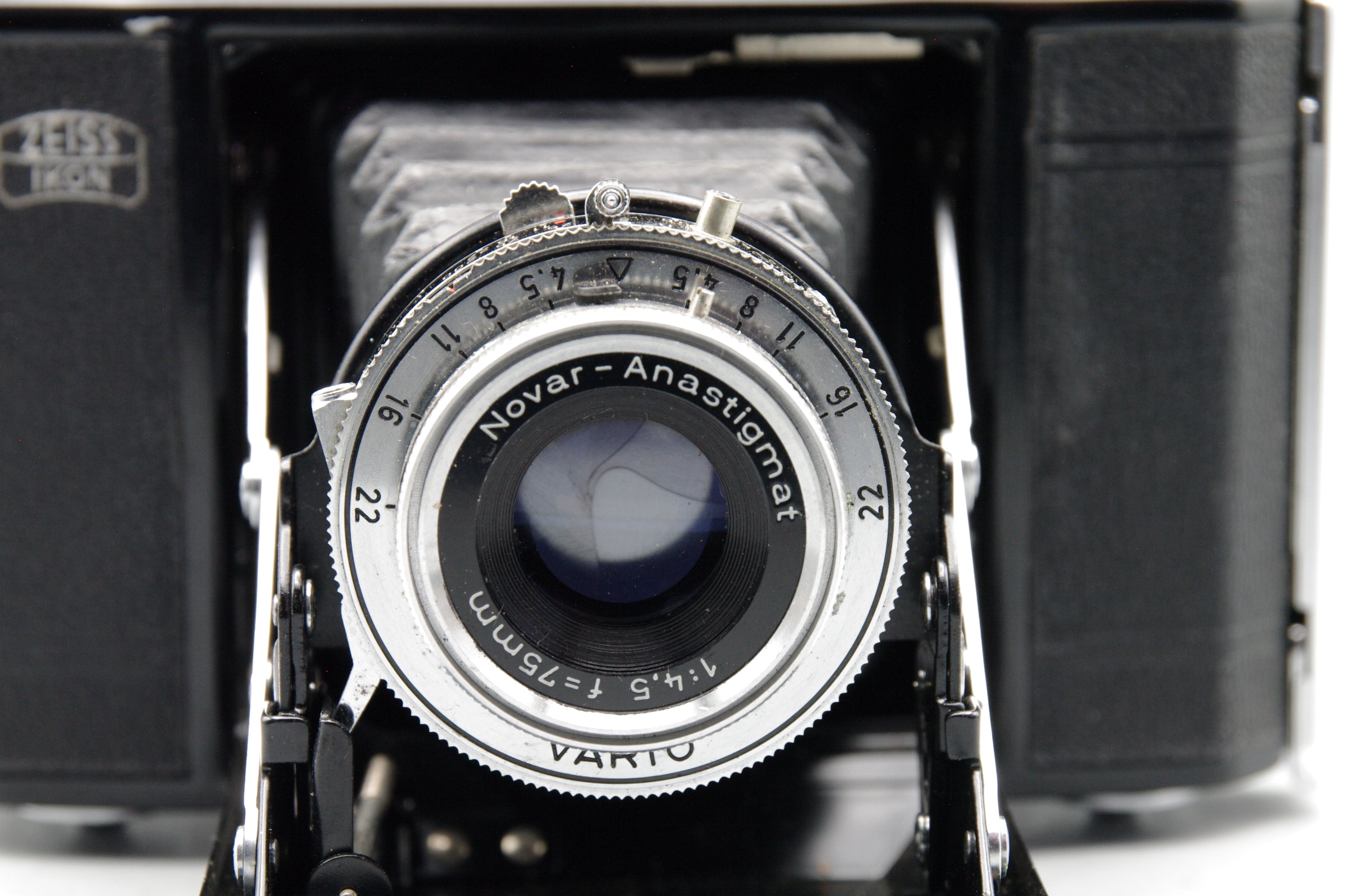 フィルムカメラ ZEISS IKON NETTAR 517/16 NOVAR 75mm f4.5 Zeiss Ikon Nettar 517/16 Camera Novar 75mm f/4.5 – Colins Cameras