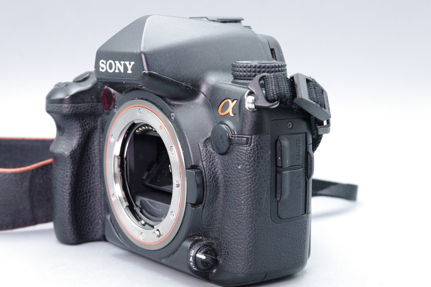 Sony A850 24MP Full‑Frame DSLR Camera – Excellent Condition – 30,341 Shutter Count