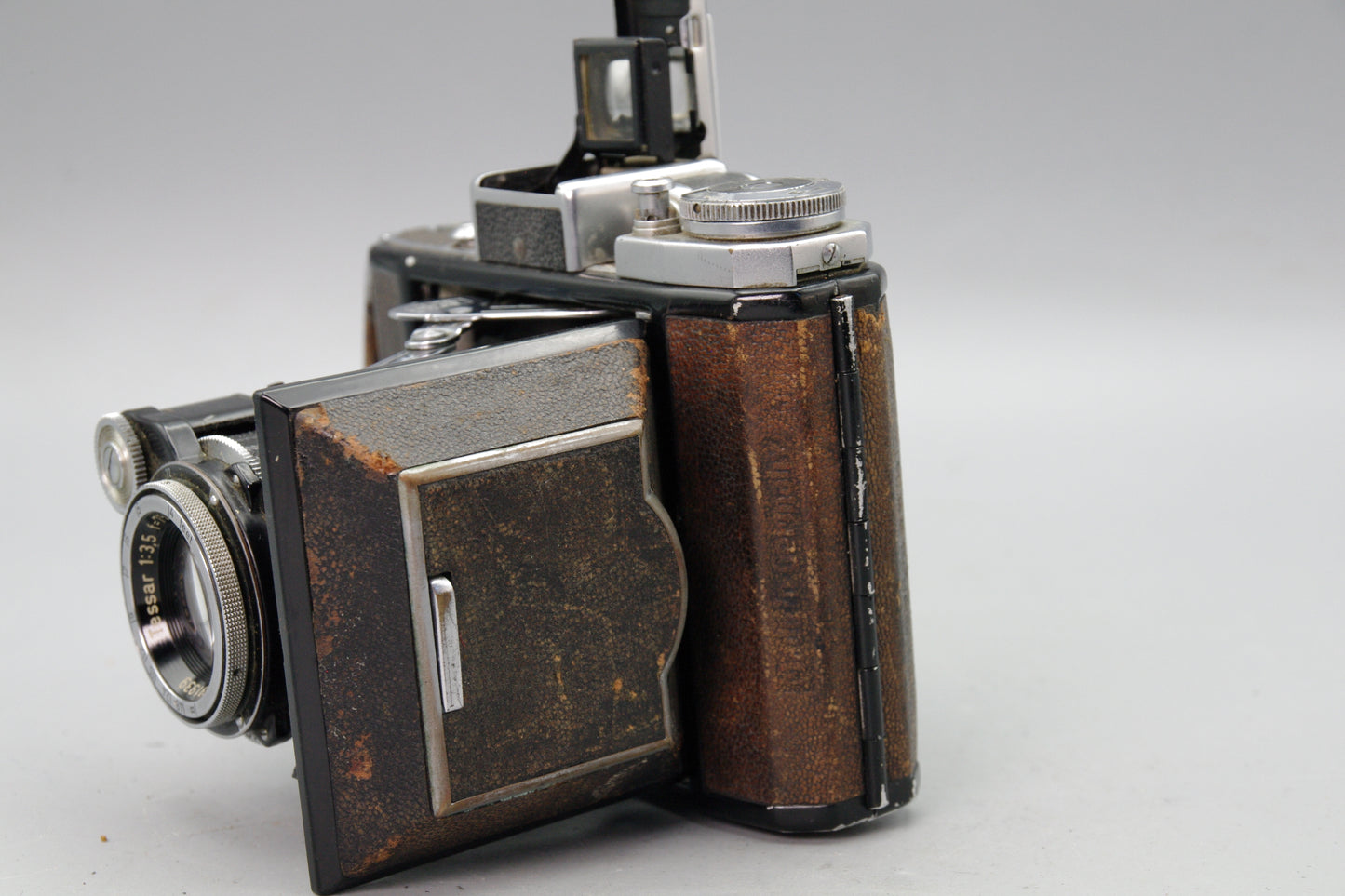 Zeiss Ikon Super Ikonta 531 – Tessar 75mm f/3.5 – Folding Rangefinder