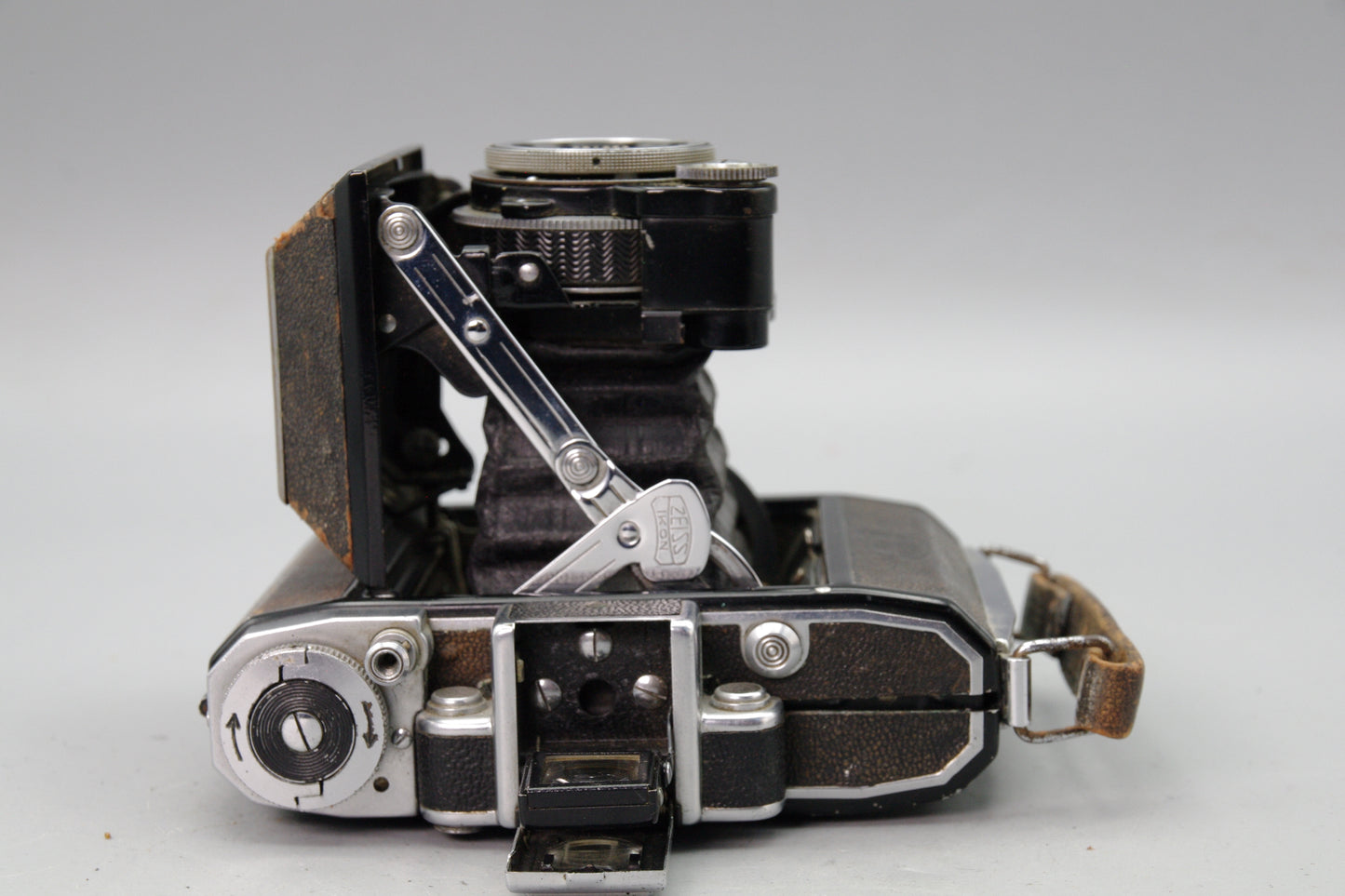 Zeiss Ikon Super Ikonta 531 – Tessar 75mm f/3.5 – Folding Rangefinder