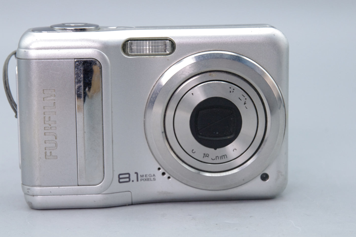 Fujifilm FinePix A850 Digital Camera – 8MP – 3× Zoom – VGC