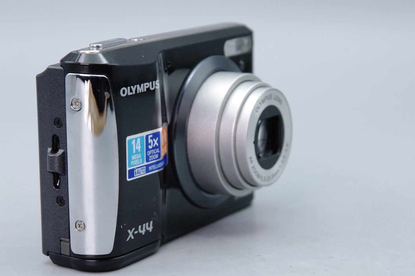 Olympus X-44 Digital Camera – 14MP – 5x Zoom – Compact – VGC – Tested