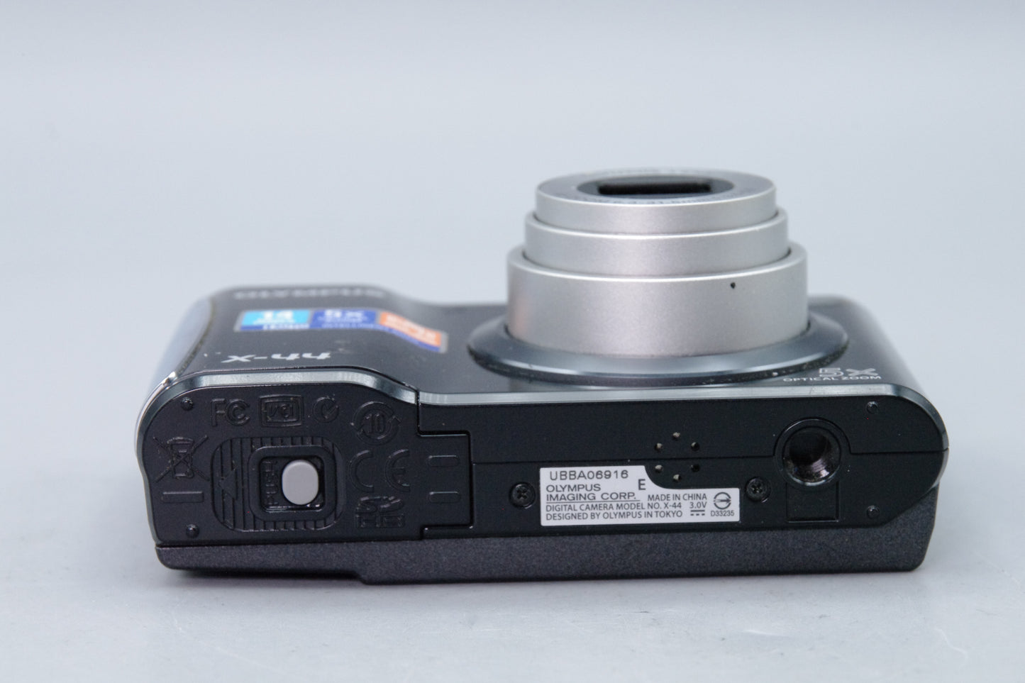 Olympus X-44 Digital Camera – 14MP – 5x Zoom – Compact – VGC – Tested