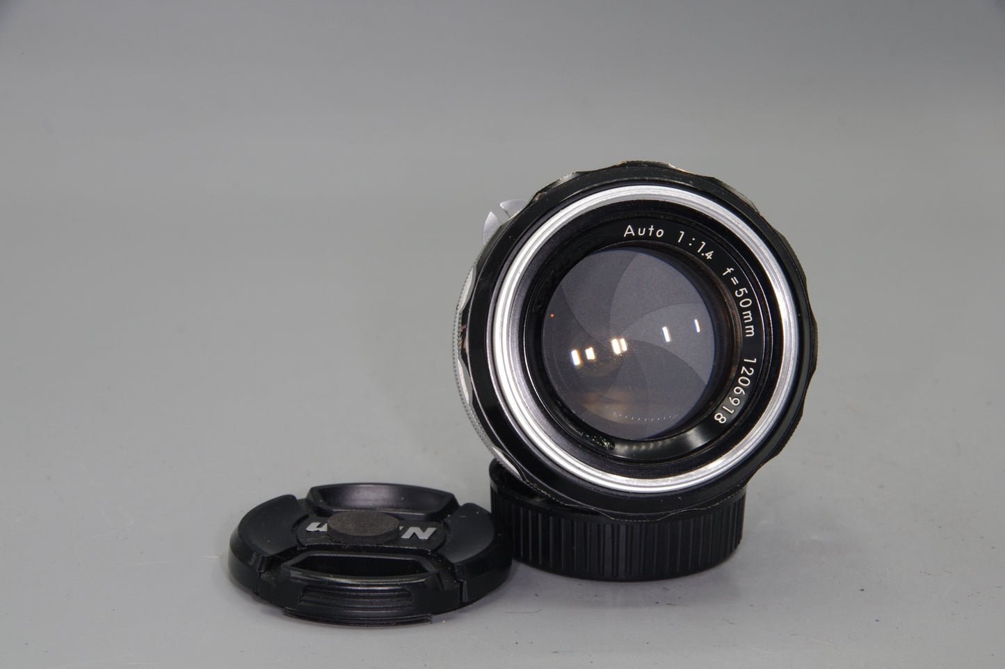 Nikon Nikkor-S 50mm f/1.4 Non-AI Lens - F Mount - Vintage - Very Good