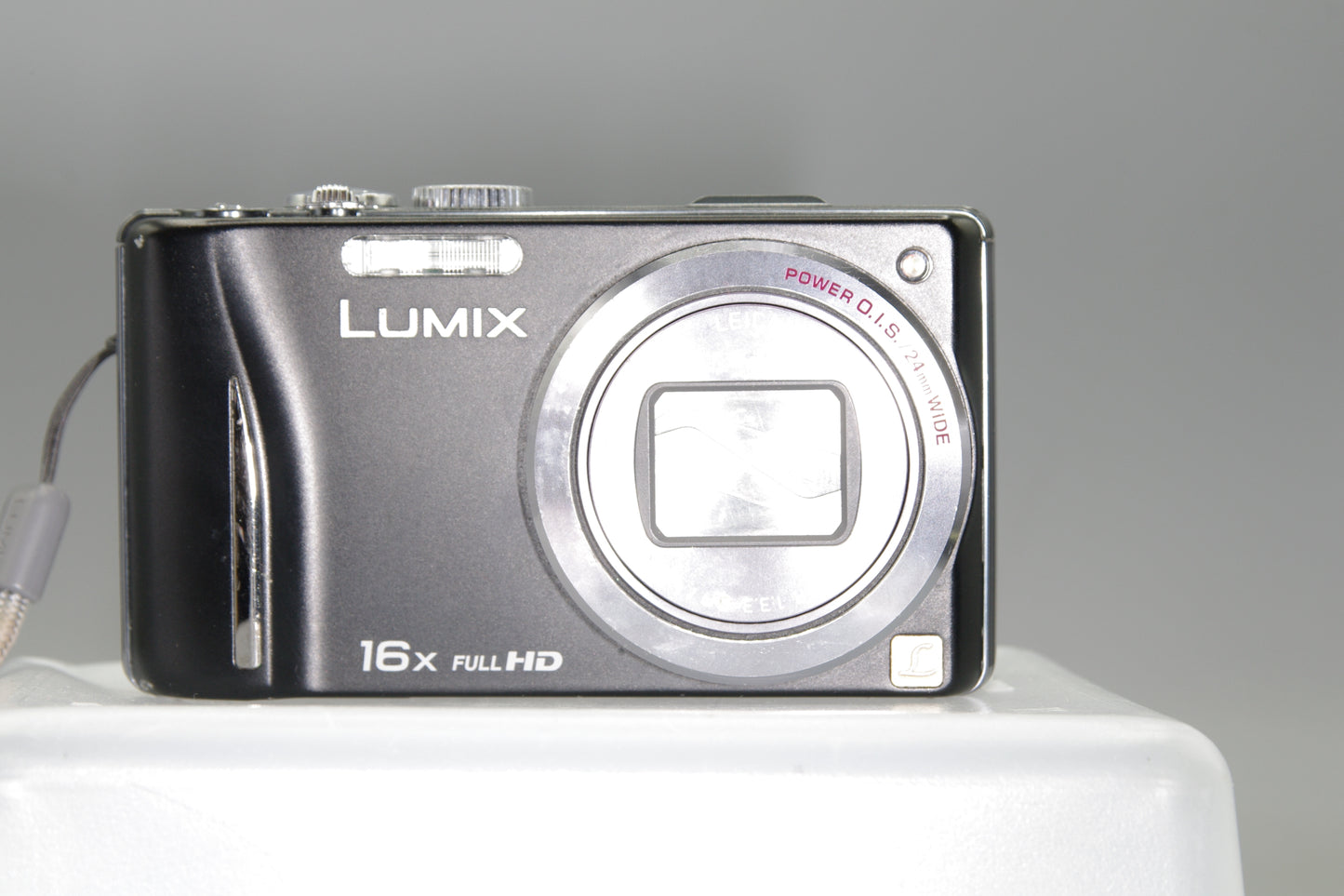 Panasonic Lumix DMC-TZ20 14.1MP 16x Zoom - Excellent