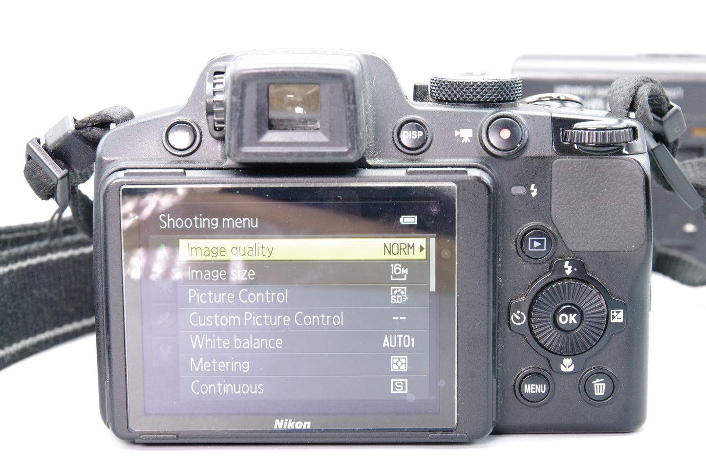 Nikon Coolpix P510 16.1MP 42× Digital Bridge Camera – Excellent Condition – Charger
