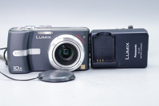 Panasonic Lumix DMC‑TZ1 Blue – 5MP – 10× Leica Zoom – Excellent – Tested – Charger