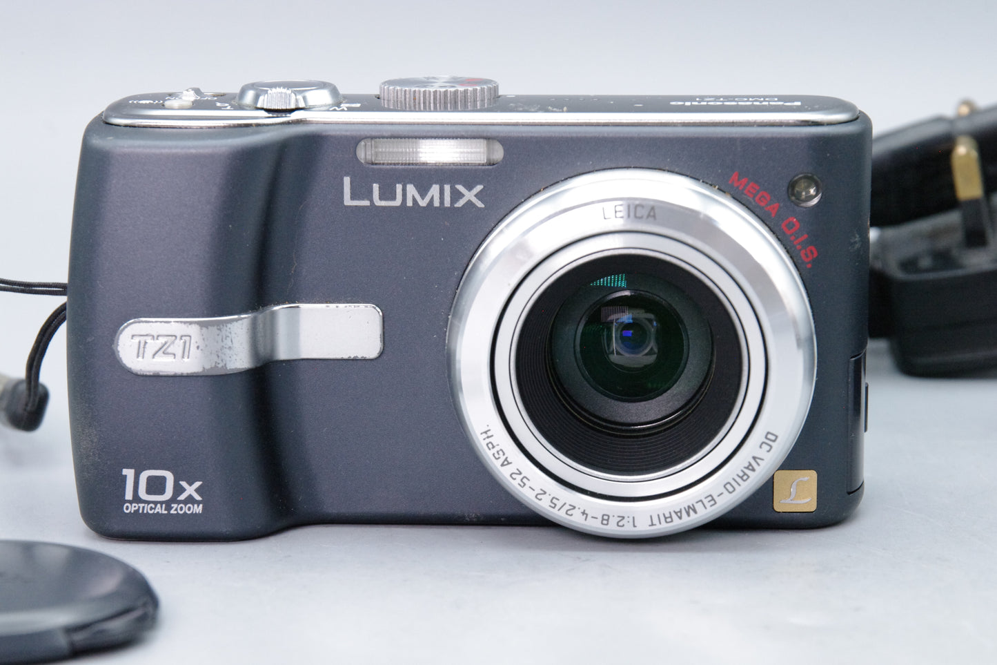 Panasonic Lumix DMC‑TZ1 Blue – 5MP – 10× Leica Zoom – Excellent – Tested – Charger