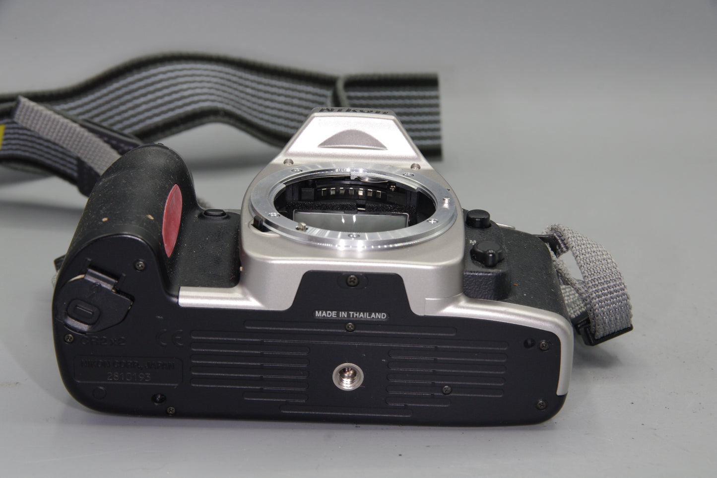 Nikon F65 35mm Film SLR Camera Body - Autofocus - Lightweight - Very Good