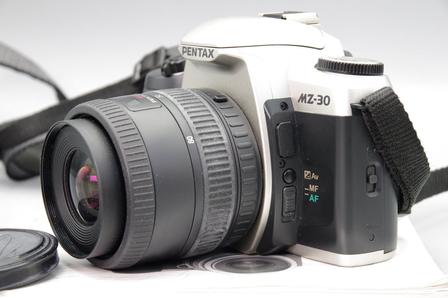 Pentax MZ‑30 35mm SLR Camera with 35‑80mm Lens – Very Good Condition