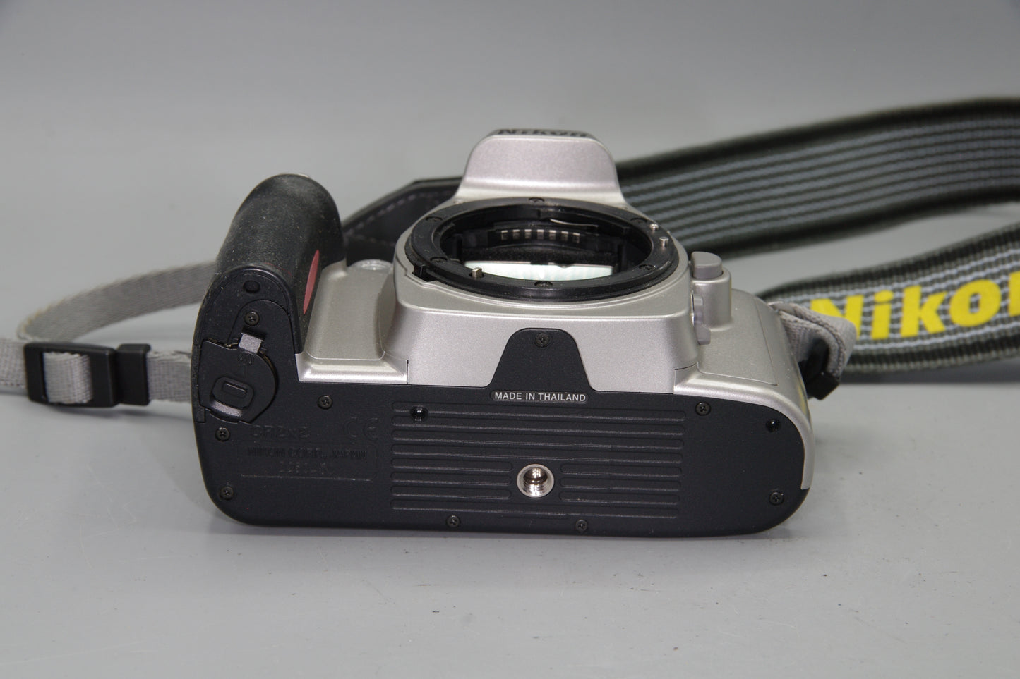 Nikon F55 35mm Film SLR Camera Body - Autofocus - Lightweight - Very Good