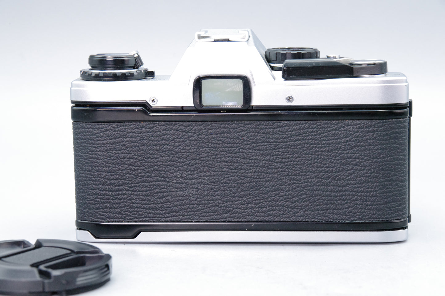 Olympus OM10 35mm SLR Camera + 50mm F/1.8 Lens + Batteries - Tested