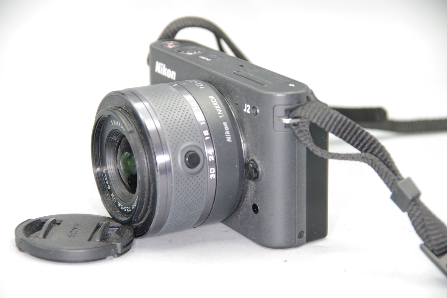 Nikon 1 J2 Mirrorless Camera with 10-30mm Lens Very Good