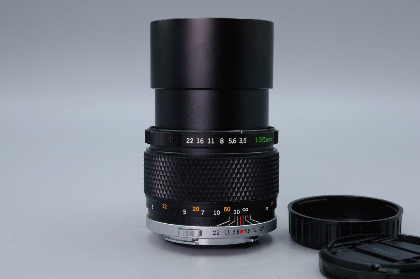 Olympus OM E.Zuiko 135mm f/3.5 Lens Excellent Condition OM Mount with Caps