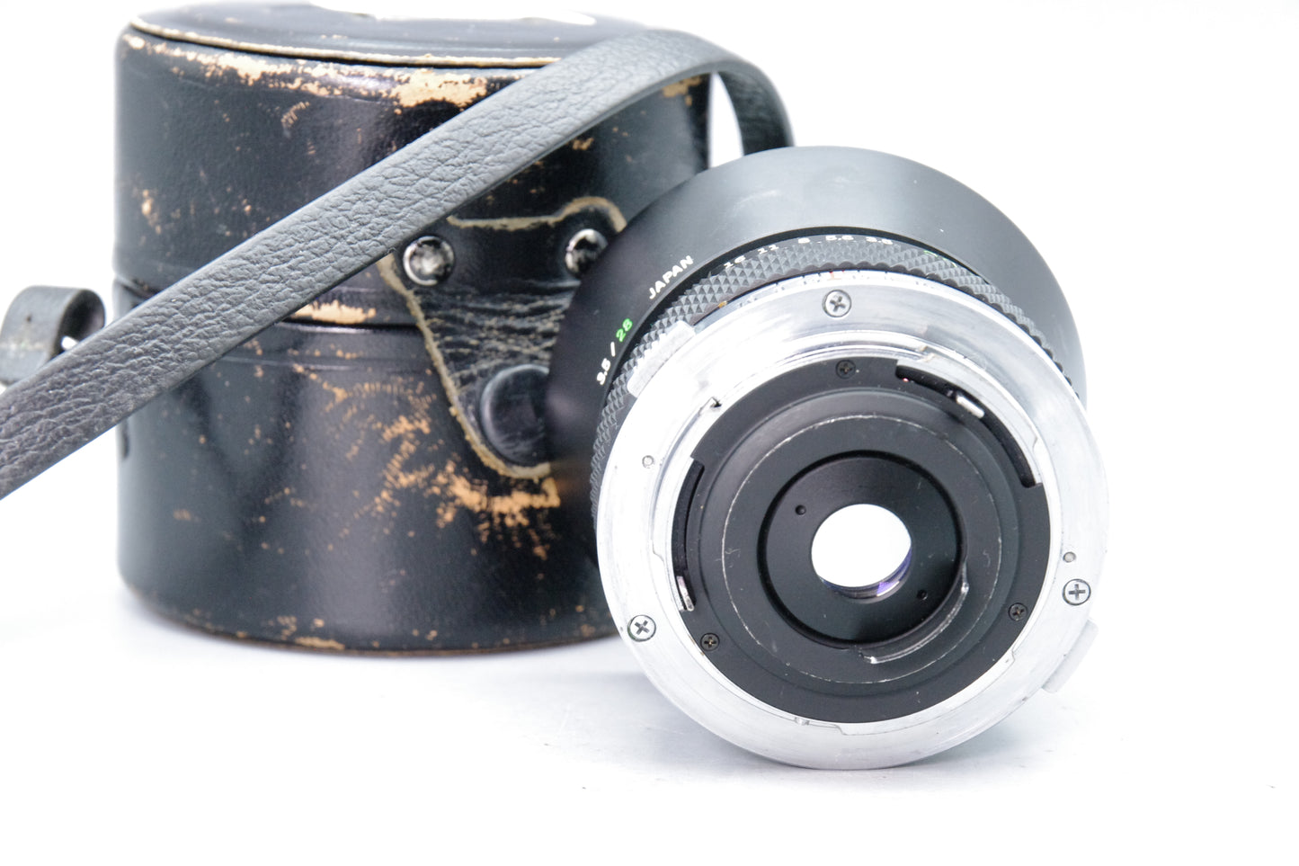 Olympus G.Zuiko Auto-W 28mm F3.5 OM Mount Lens – Excellent Condition