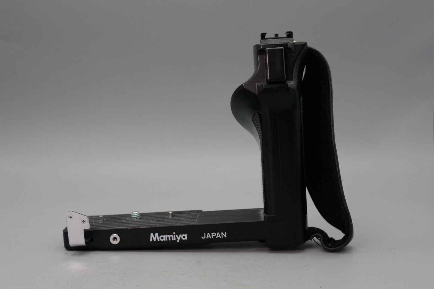 Mamiya RZ67 Pro II Pistol Grip - VGC