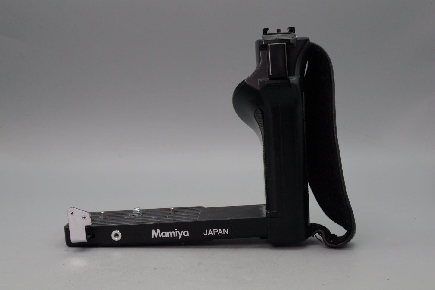 Mamiya RZ67 Pro II Pistol Grip - VGC