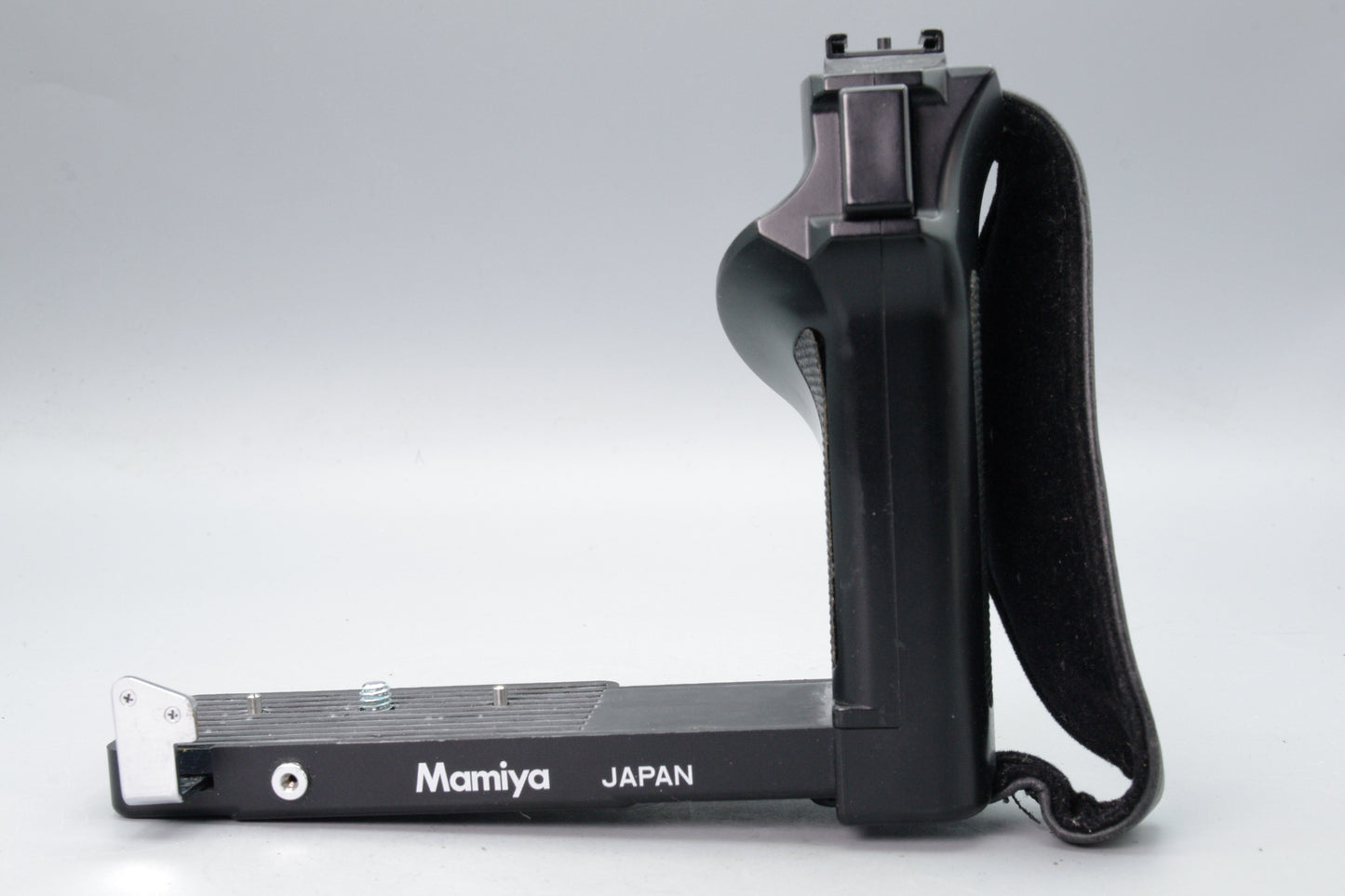 Mamiya RZ67 Pro II Pistol Grip - VGC