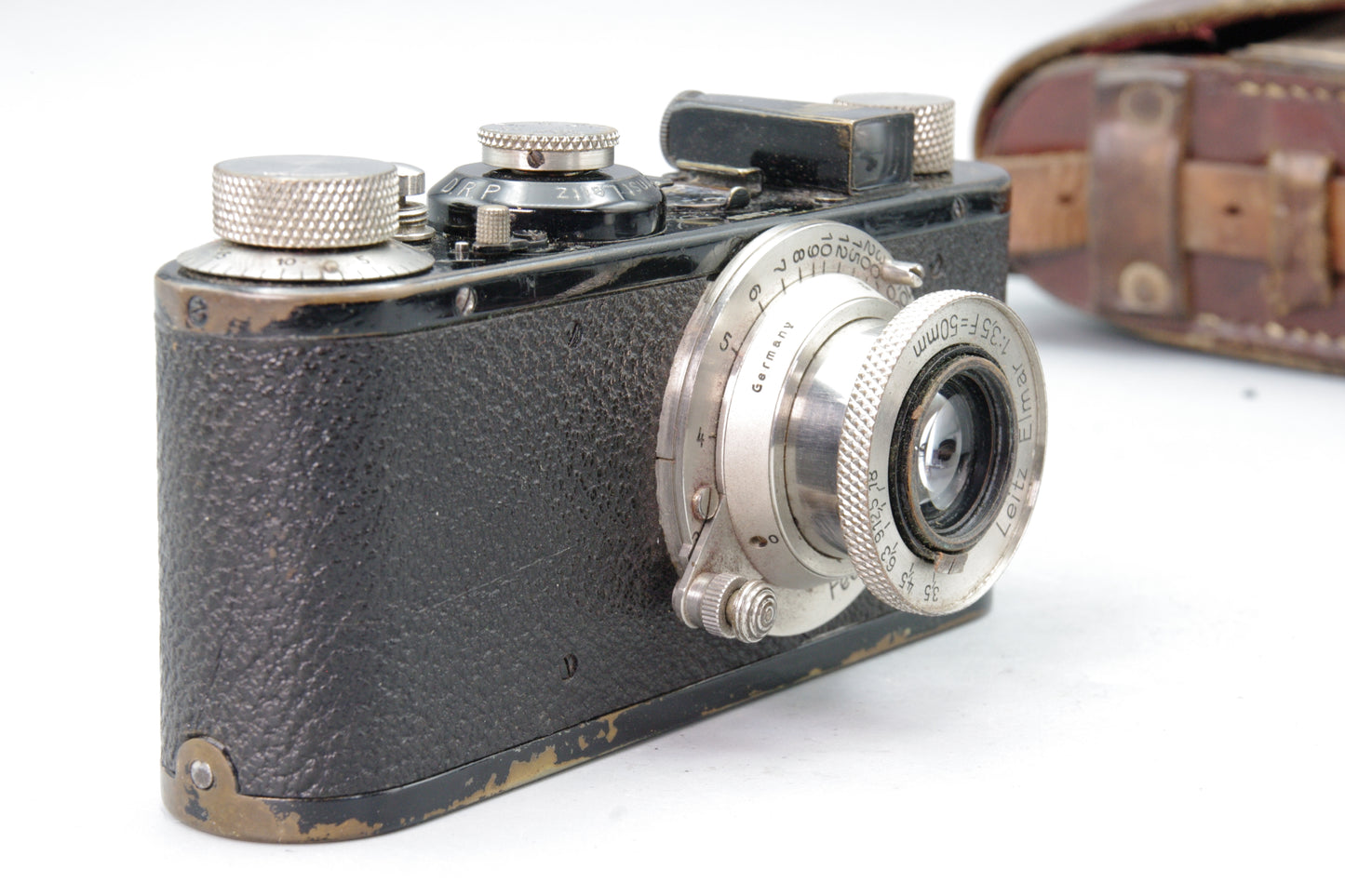 Leica I Model A 1930 + Elmar 50mm F3.5 + Finder + Case – S/N 23535