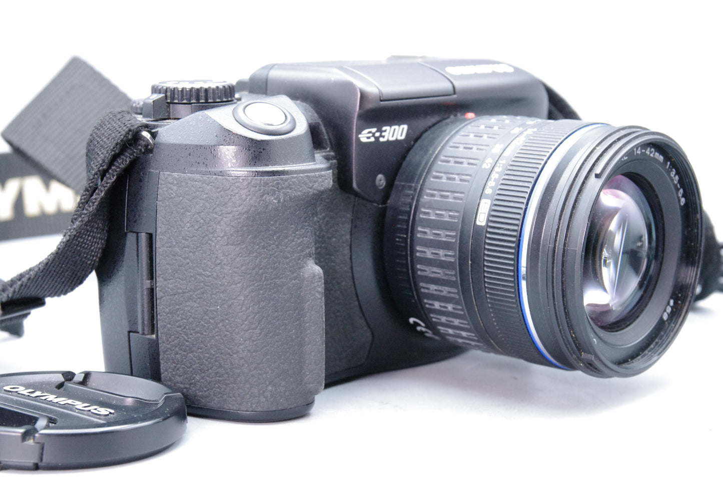 Olympus E‑300 DSLR Camera – 8MP – 14–42mm Lens – Bent CF Pin – Spares/Repair