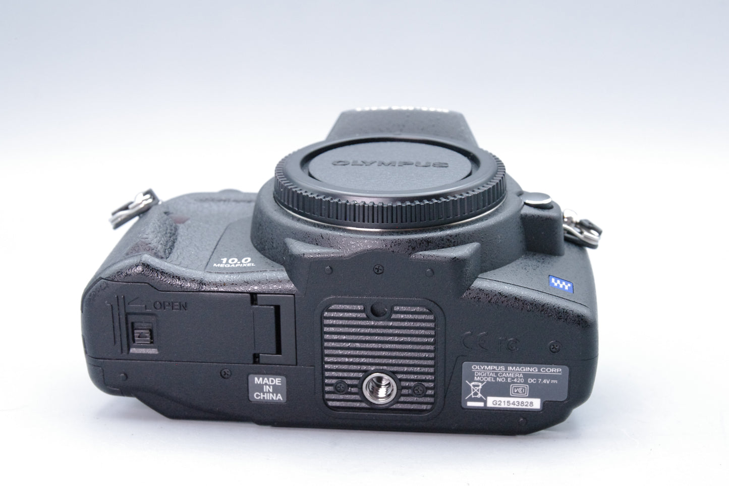 Olympus E‑420 DSLR Camera – 10MP – Cosmetically Excellent – Bent Pin – Spares/Repair