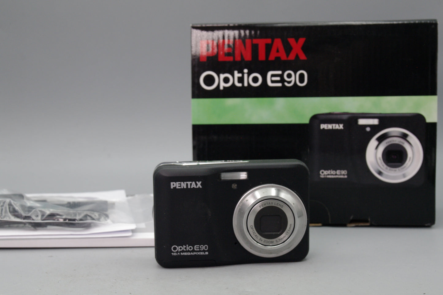 Pentax Optio E90 Digital Camera – Boxed – Excellent – Uses AA Batteries