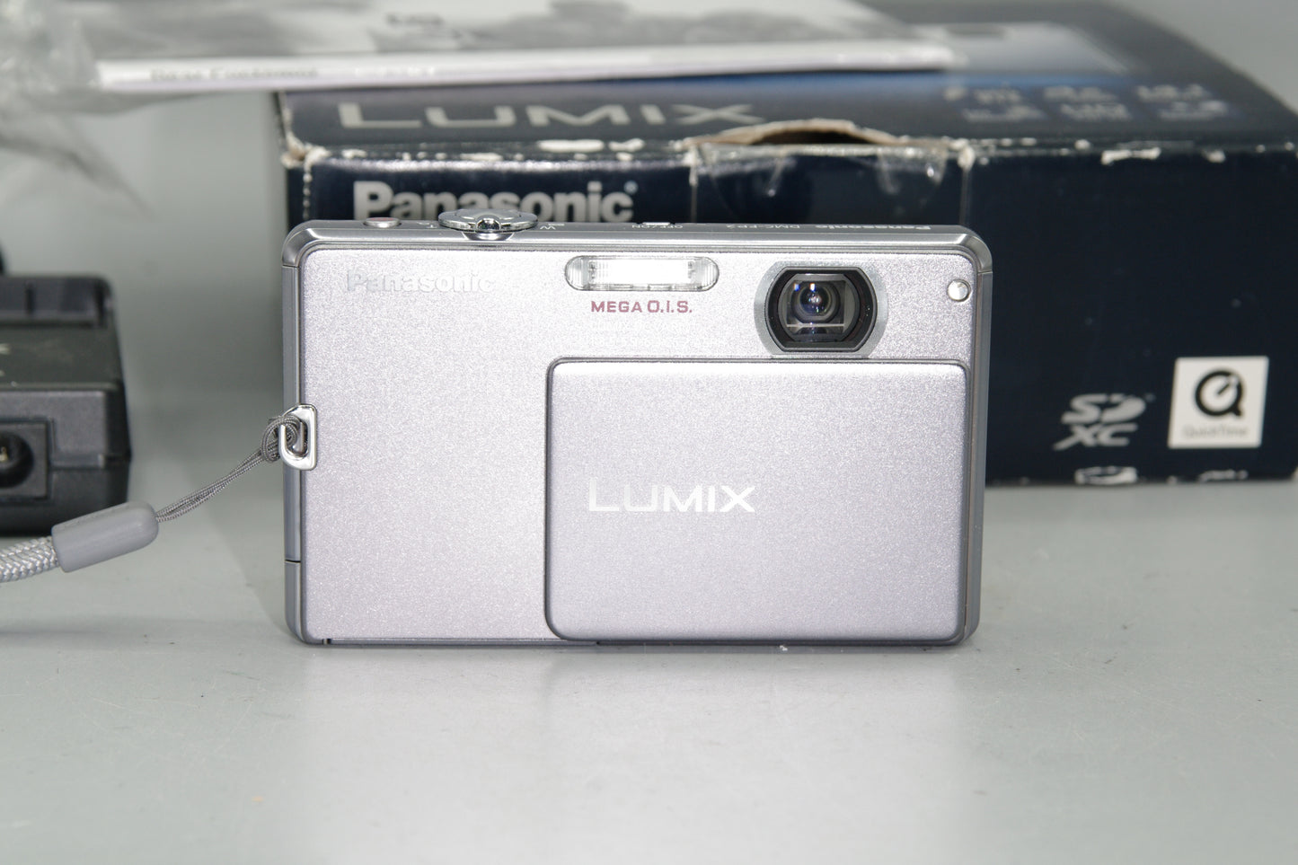 Panasonic Lumix DMC-FP2 14MP Ultra Compact Digital Camera - Boxed
