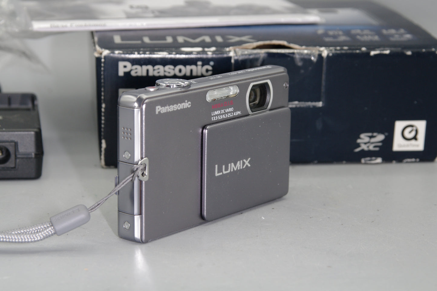 Panasonic Lumix DMC-FP2 14MP Ultra Compact Digital Camera - Boxed