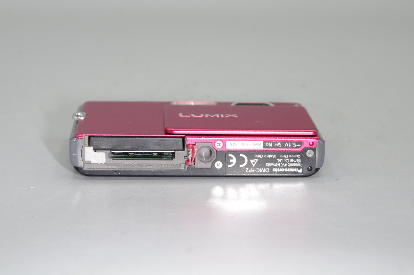 Red Panasonic Lumix DMC-FP2 14MP Ultra Compact Digital Camera - Pls Read