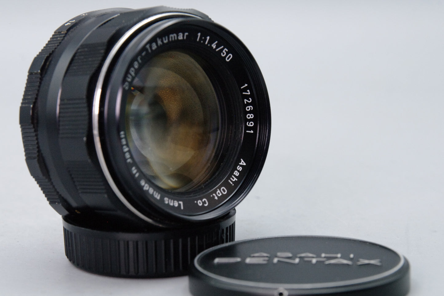 Asahi Super‑Takumar 50mm f/1.4 Lens – M42 Mount – Both Caps – Excellent