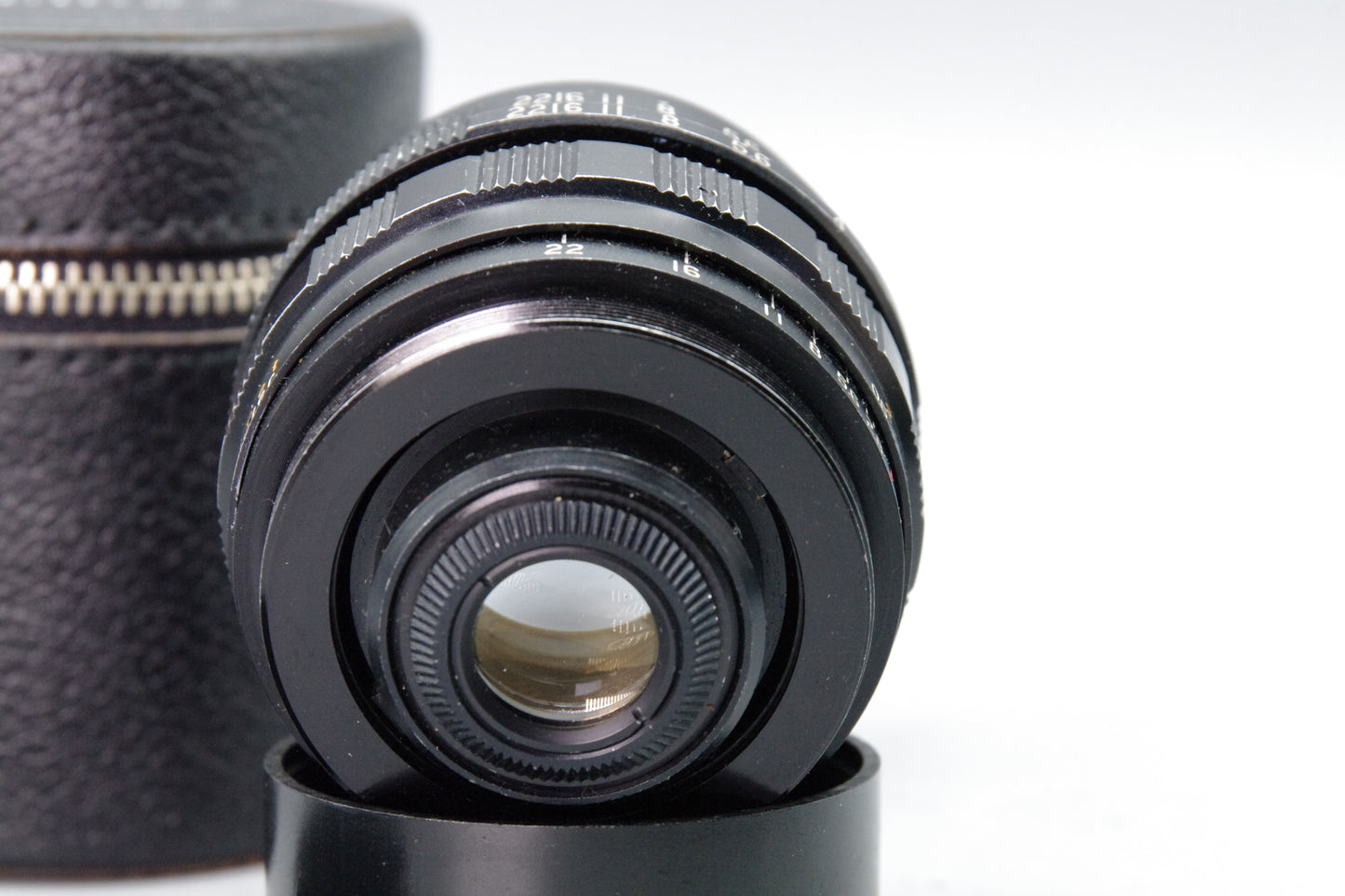 Hanimex 35mm f/2.8 Wide Angle Lens – M42 Mount – Very Good – With Case
