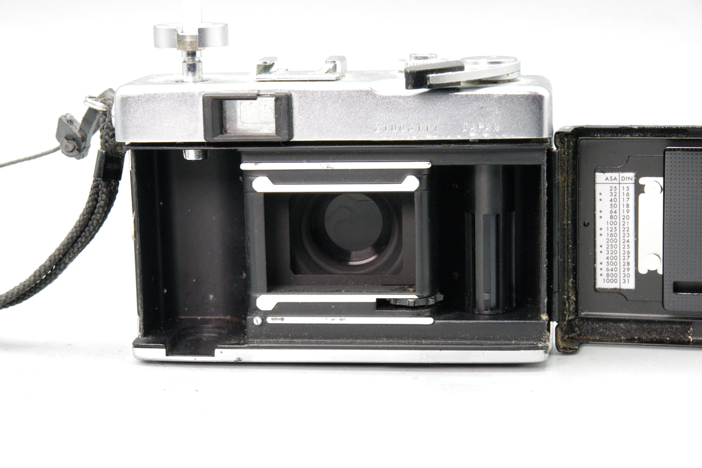Yashica Electro 35 MC 35mm Rangefinder Camera – 40mm F/2.8 – Tested & Working