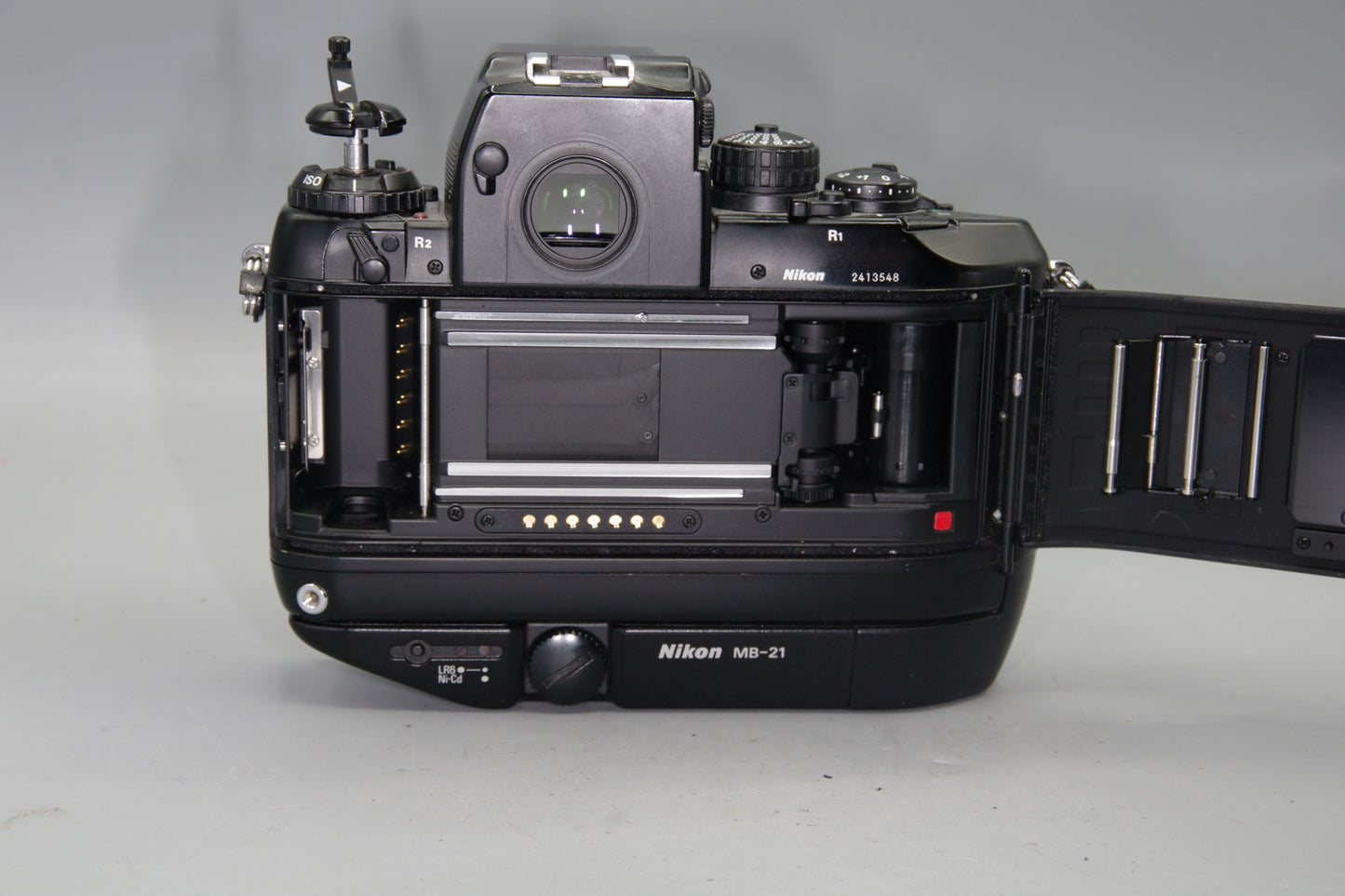 Nikon F4 35mm SLR Film Camera – AF with MB-21 Grip & MF-23 Data Back