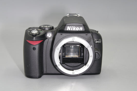 Nikon D40 6.1MP DSLR  - error