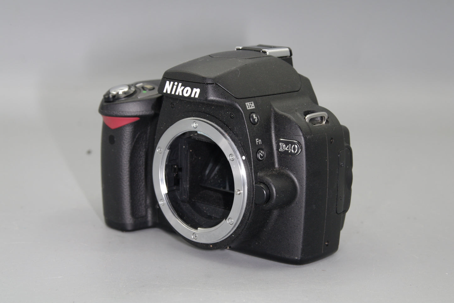 Nikon D40 6.1MP DSLR  - error