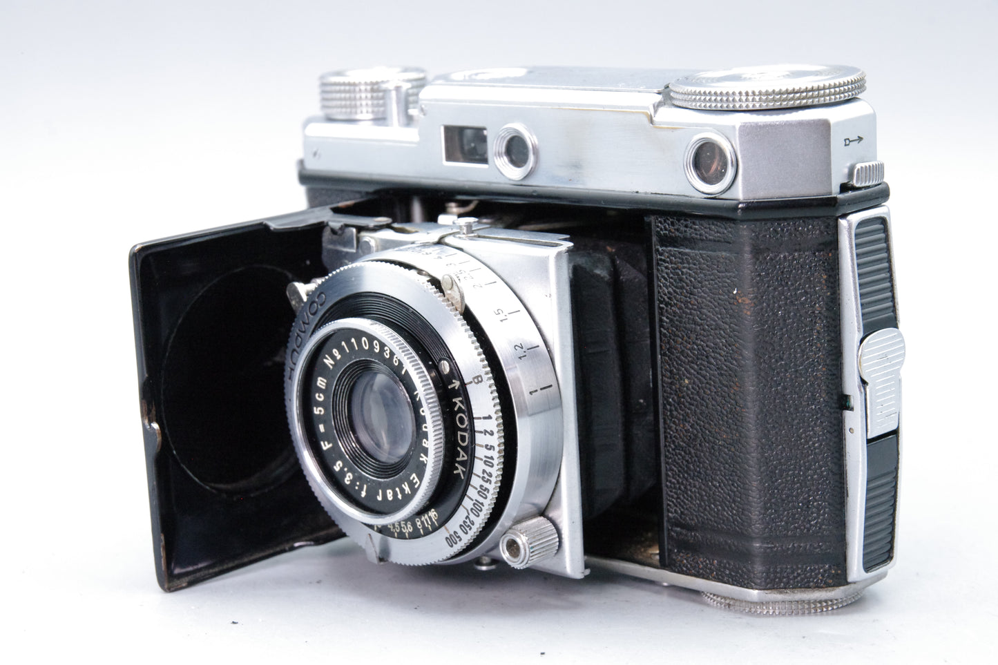 Kodak Retina II Type 142 Folding Rangefinder Camera – 5cm f/3.5 – Minor Haze