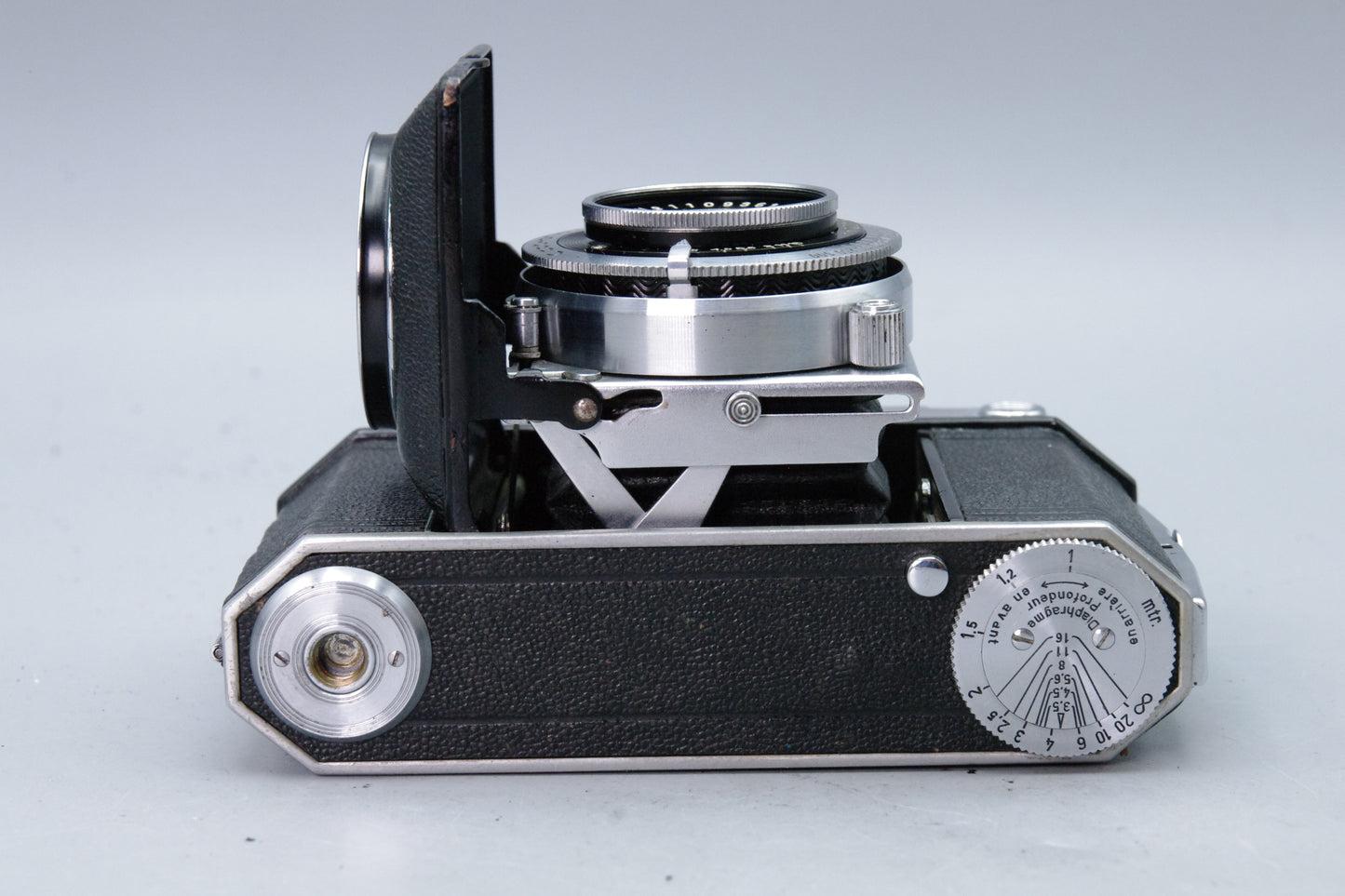 Kodak Retina II Type 142 Folding Rangefinder Camera – 5cm f/3.5 – Minor Haze