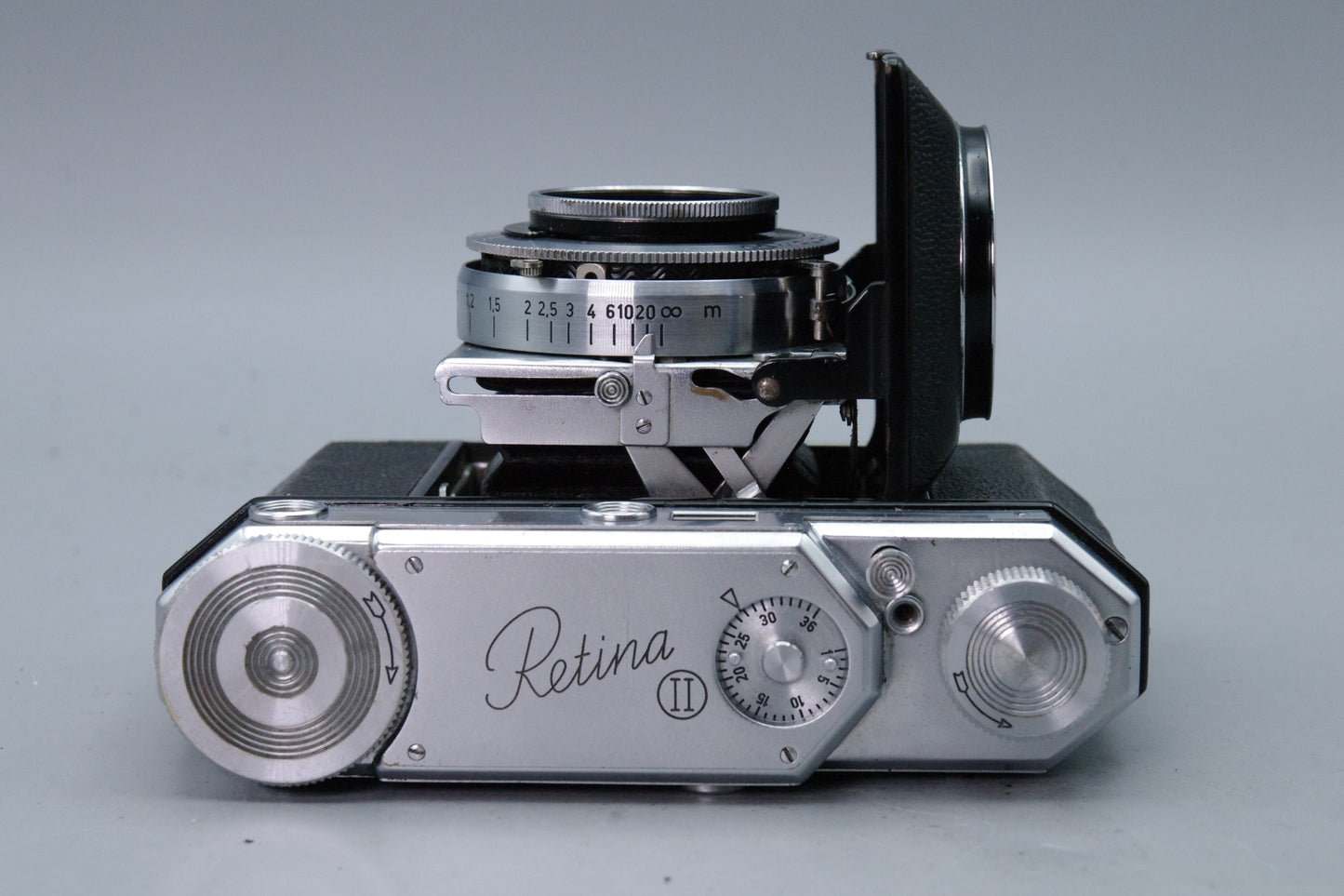 Kodak Retina II Type 142 Folding Rangefinder Camera – 5cm f/3.5 – Minor Haze