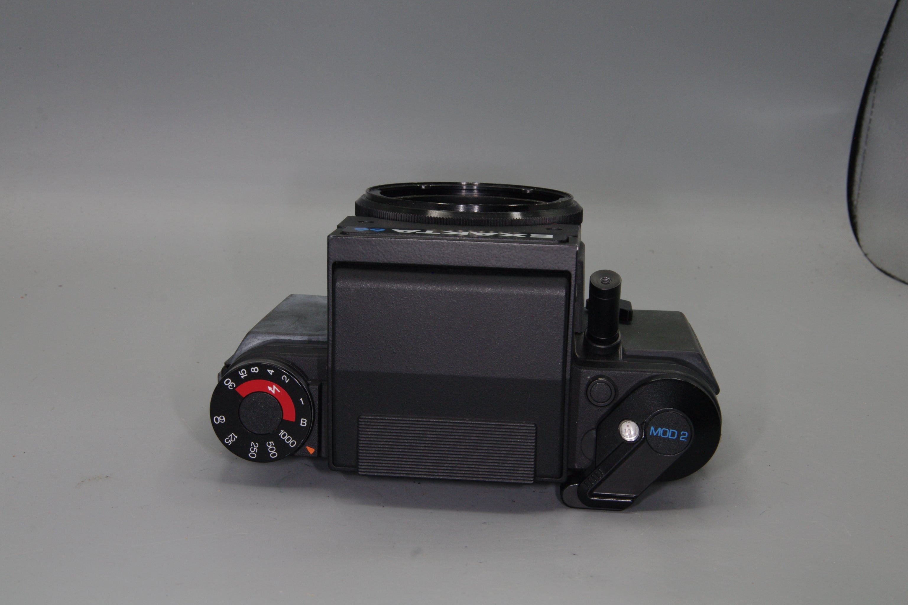 Exakta 66 Mod 2 Medium Format SLR Camera – 6×6 – West German