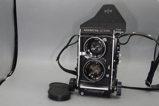 Mamiya C330 Pro F TLR + 80mm f/2.8 Blue Dot + Prism