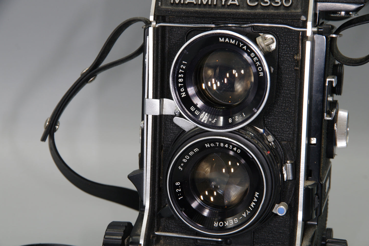 Mamiya C330 Pro F TLR + 80mm f/2.8 Blue Dot + Prism