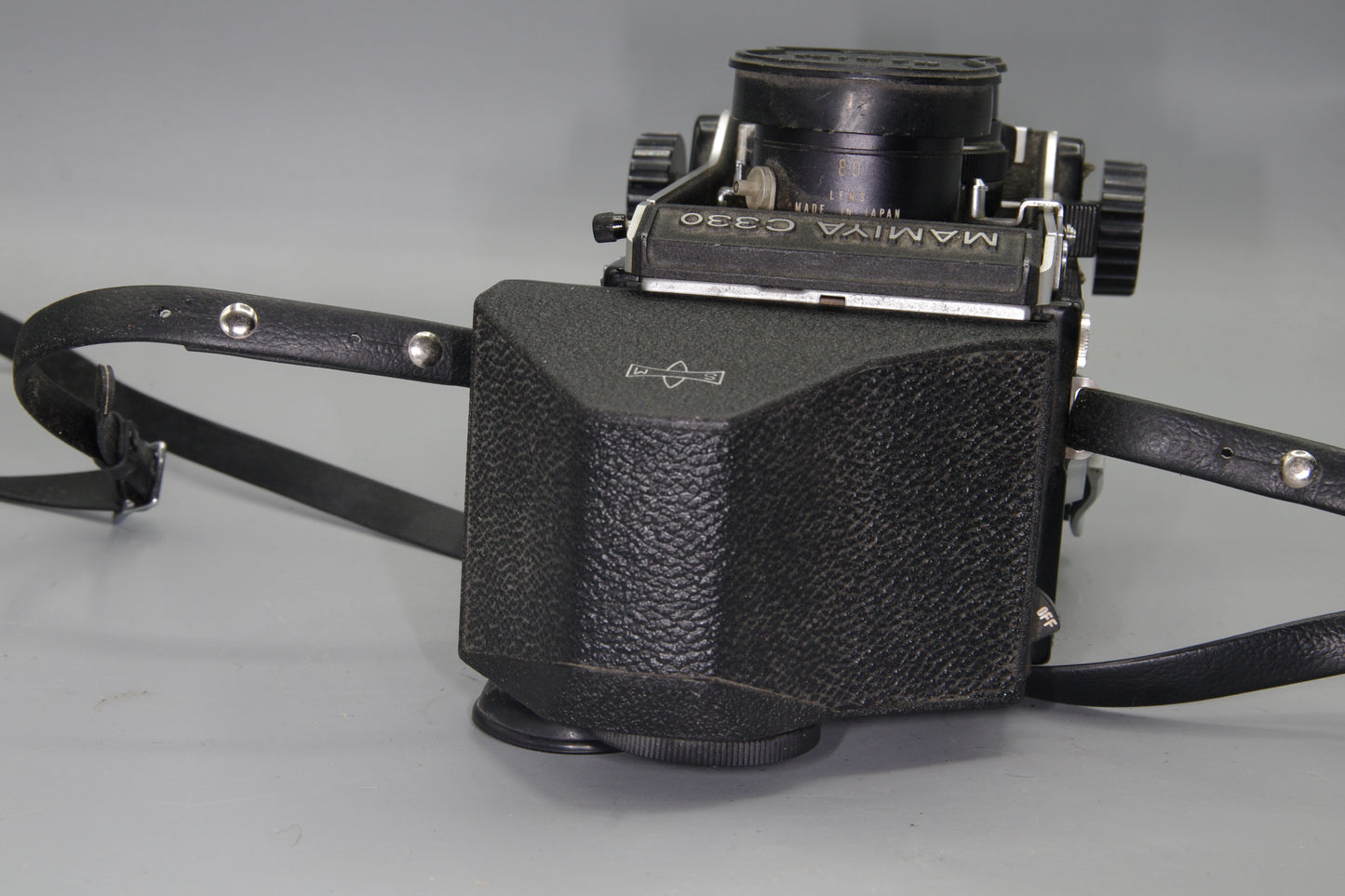 Mamiya C330 Pro F TLR + 80mm f/2.8 Blue Dot + Prism